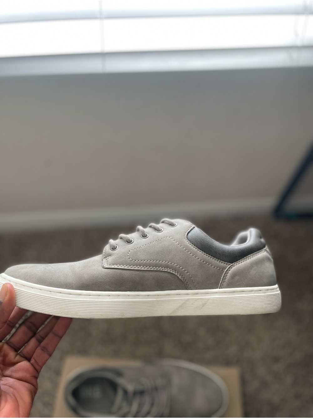 BKE Men's Light Grey Suede-Style Low-Top Sneakers